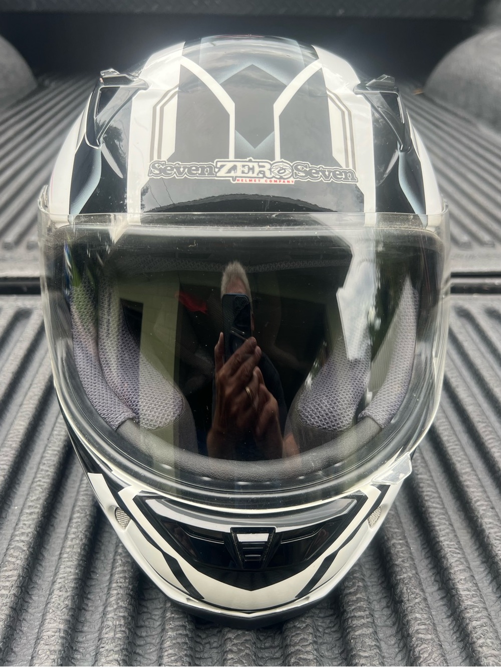 Full Face Motorcycle Helmet with Tinted Visor & Clear Shield, Size Small - Picture 3 of 6